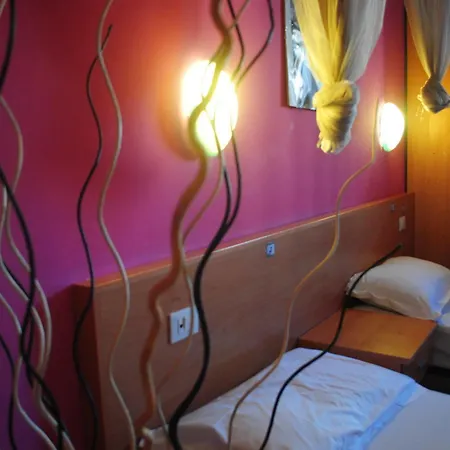 Ciak Hostel *